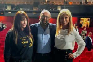 Ευχαριστήριο του Προέδρου ΙΝΚΑ12 προς την κ. Νένα Χρονοπούλου και τον κ. Τάσο Μητρόπουλο